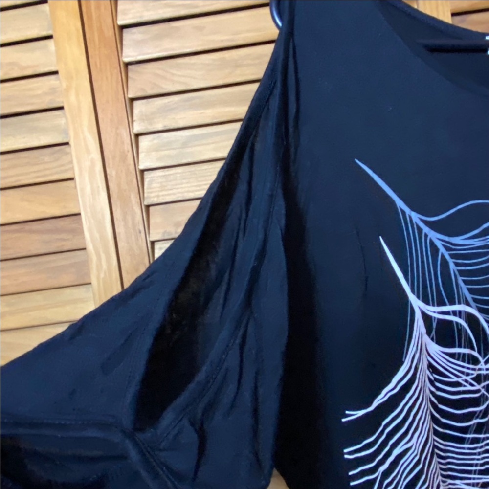 🦚Yidarton, Sz Medium, Open Shoulder, Peacock Feathers Design, Short Sleeve Top - Picture 7 of 9